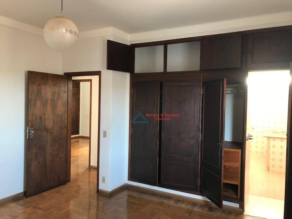 Casa à venda com 6 quartos, 360m² - Foto 14