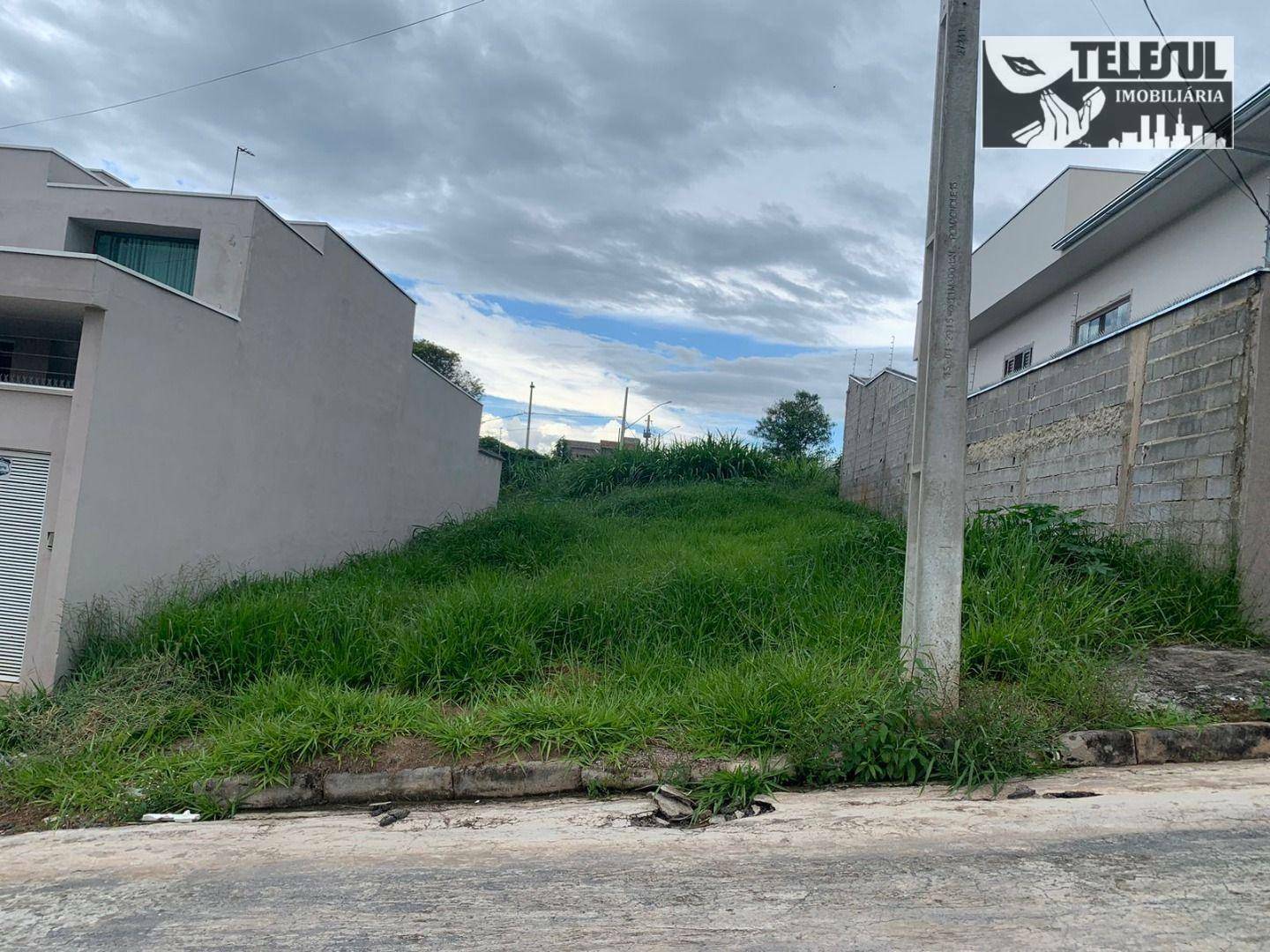 Terreno à venda, 200m² - Foto 1