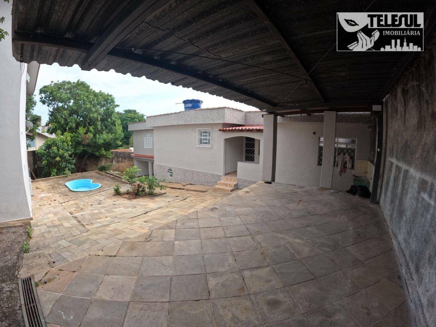 Casa à venda com 9 quartos, 750m² - Foto 16