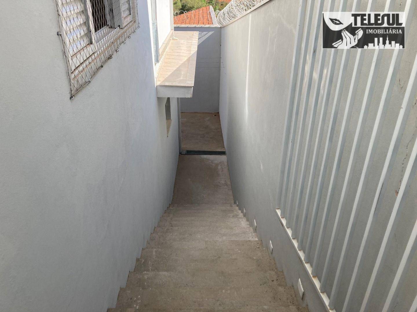 Casa à venda com 3 quartos, 200m² - Foto 18