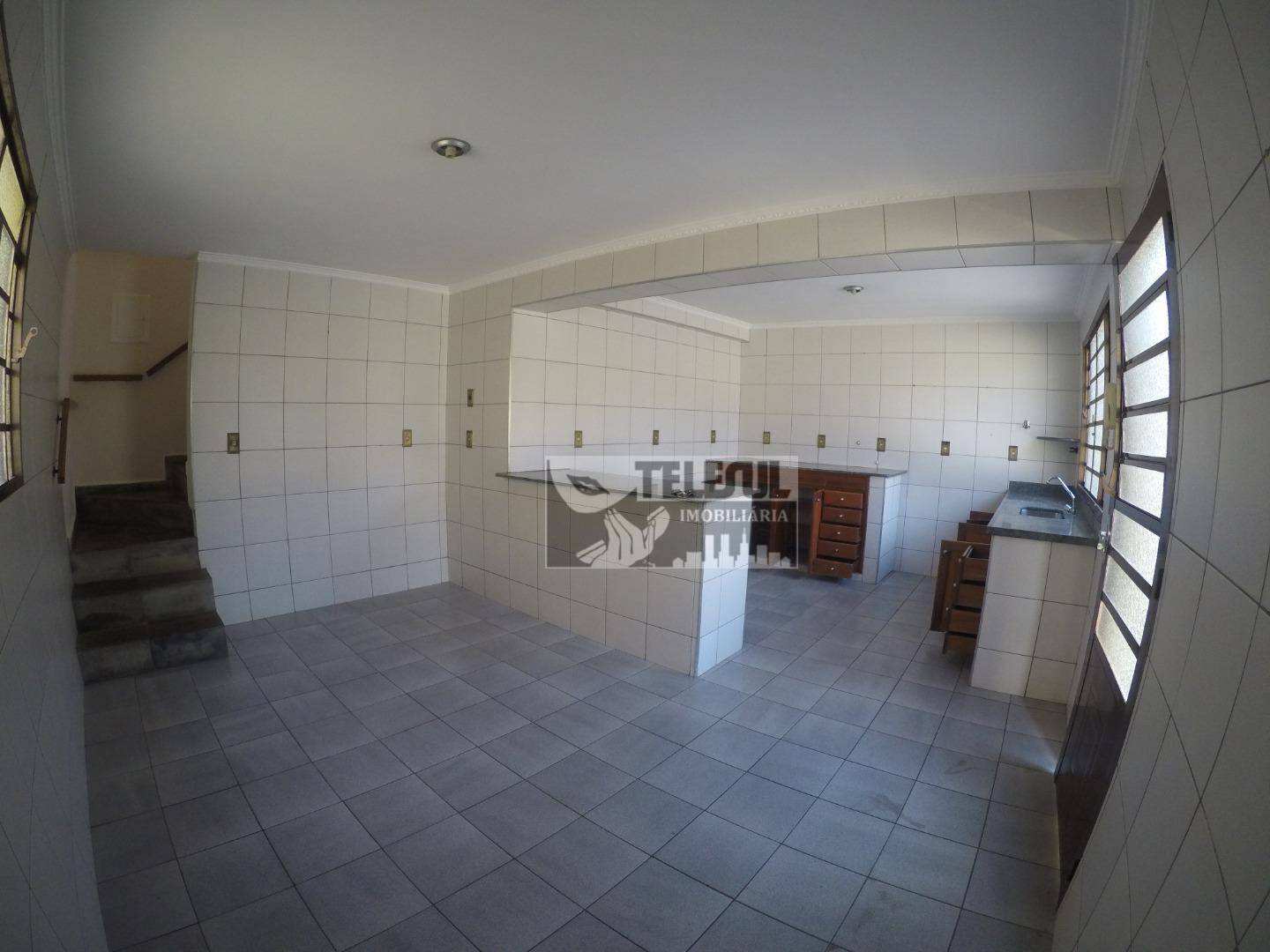 Casa à venda com 2 quartos, 200m² - Foto 8